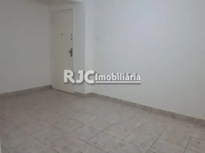 Apartamento de 74 metros quadrados no bairro Tijuca com 2 quartos