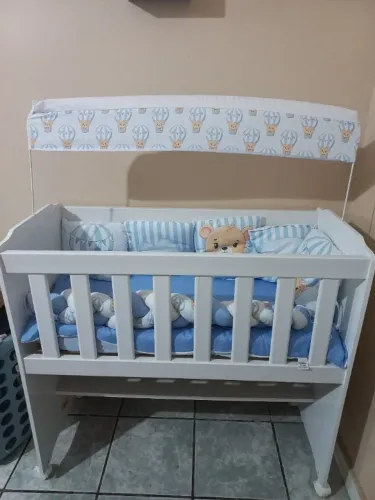 Mini berço com kit berço nunca usado