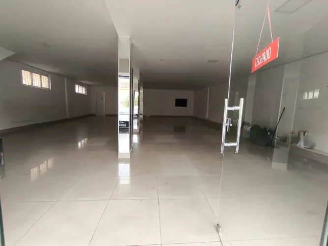SALAO COMERCIAL PROX FERNANDO CORREA e MIGUEL SUTIL