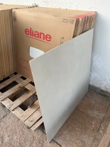 Porcelanato Eliane 90x90 Munari retificado - QUEIMA DE ESTOQUE - 27m2