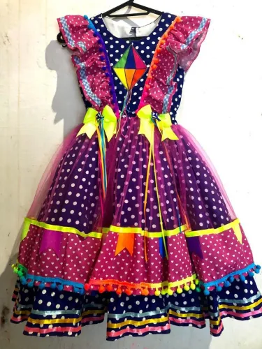 Vestido Moça Prendada vestir 8 anos usado apenas 1 vez 