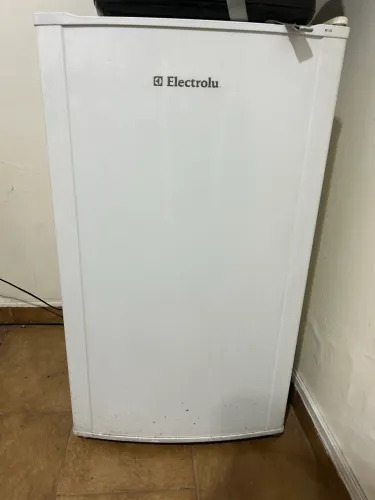 Frigobar Electrolux
