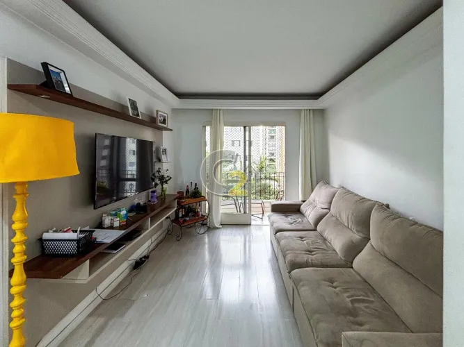 Apartamento à venda na Vila Madalena com 4 quartos, 1 suíte, 2 vagas de garagem