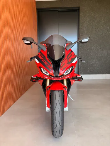 BMW S1000RR 2025