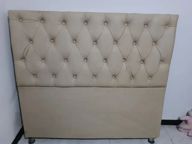 Cabeceira de cama de casal