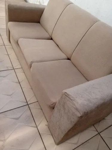 Sofá - bege 3 assento Seminovo