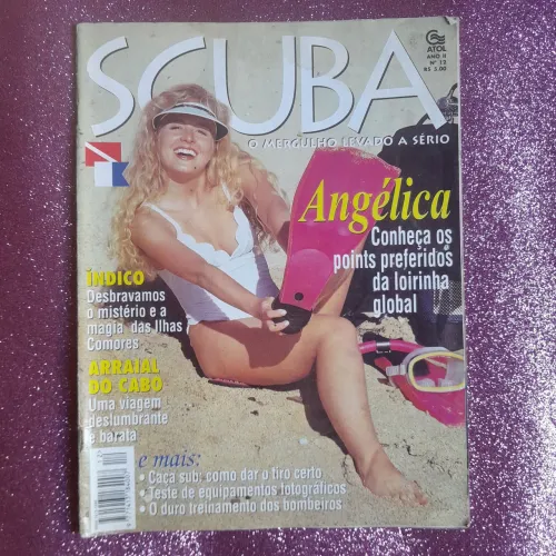 Angélica Revista scuba Angélica na capa