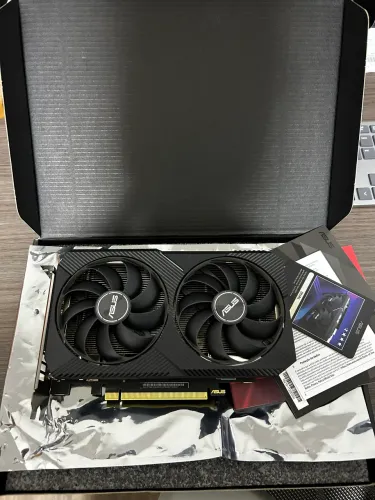 Placa de video RTX 3060 Asus 12GB + Nvme SSD 1TB em excelente estado