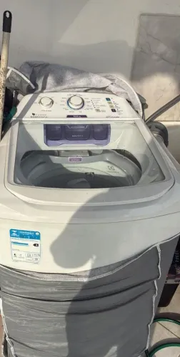 Máquina de lavar Eletrolux 11k semi nova 
