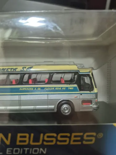 MINIATURA DE ÔNIBUS DA VIAÇÃO COMETA DA MARCA BR CLASSIC