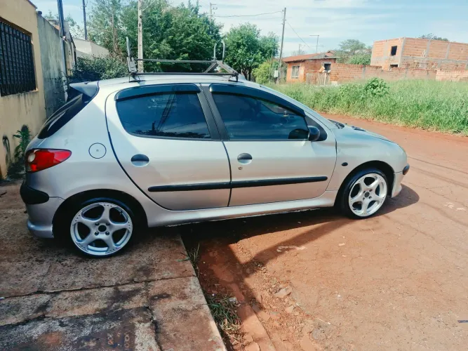 Peugeot 206 Selection/ Sensation 1.0 16V 5P 2006