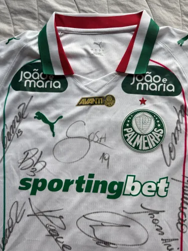 Camisa 2 Palmeiras 26/27 autografada por todo o elenco