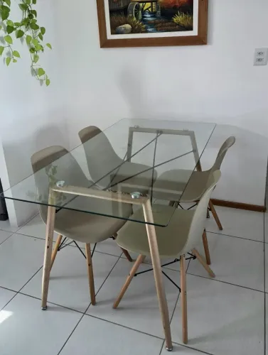 Conjunto mesa com cadeiras