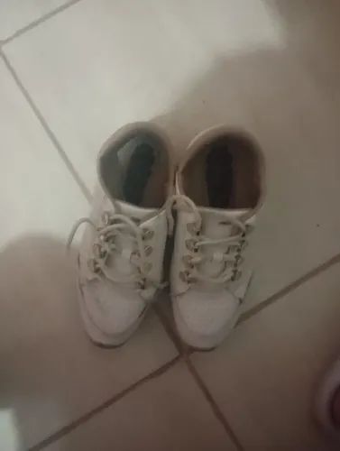 Tenis