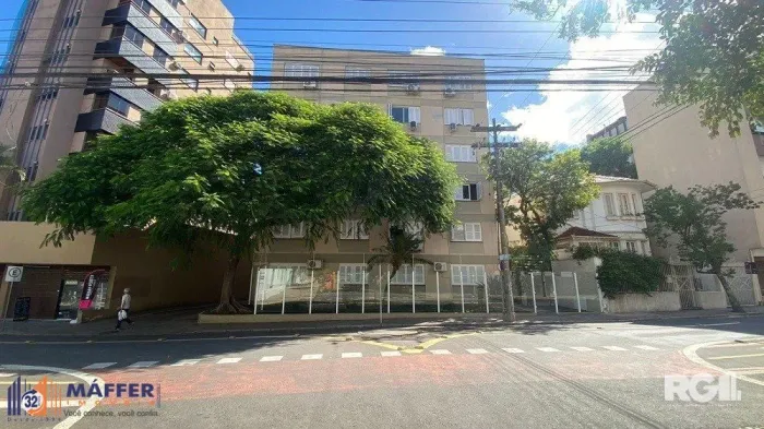 Loja no Bom Fim com garagem- Cód. RP389767