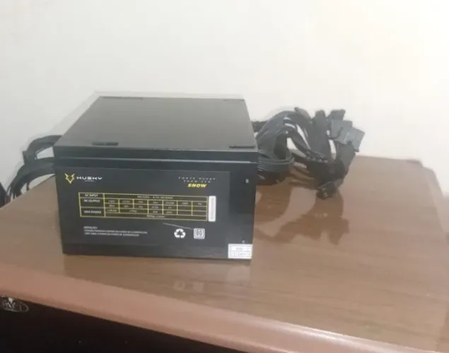 Fonte Husky Gaming Snow, 550 W