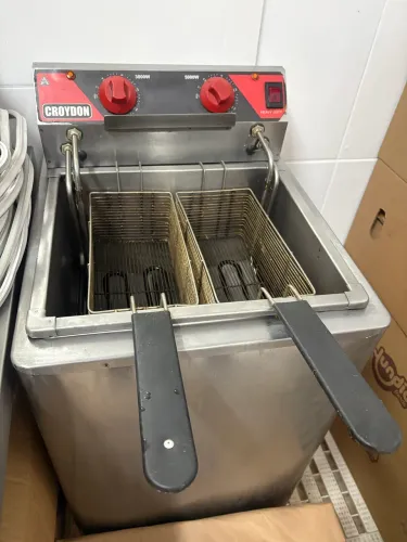 FRITADEIRA CROYDON 5000W