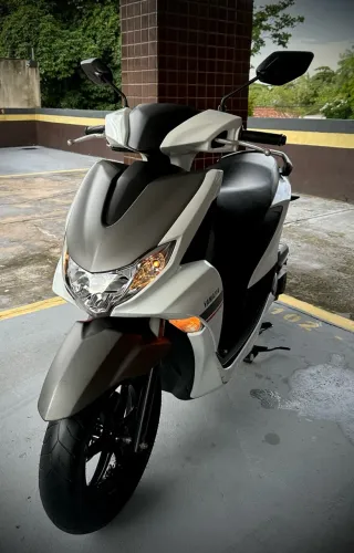 YAMAHA FLUO ZERO