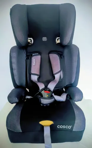 Cadeirinha infantil automotiva