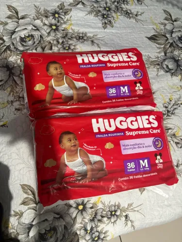 Fralda descartável huggies