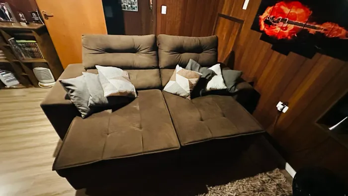 Sofá 4 Lugares Retrátil e reclinável