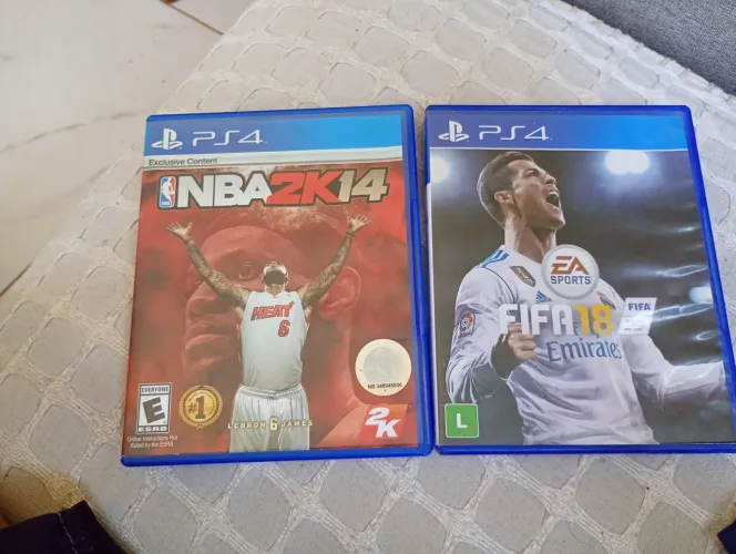 Dois jogos Ps4
