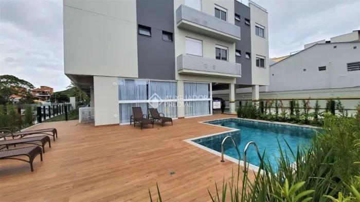 Apartamento à venda, com 3 quatos,1 suíte, 1 vaga em Canasvieiras, Florianópolis-SC.