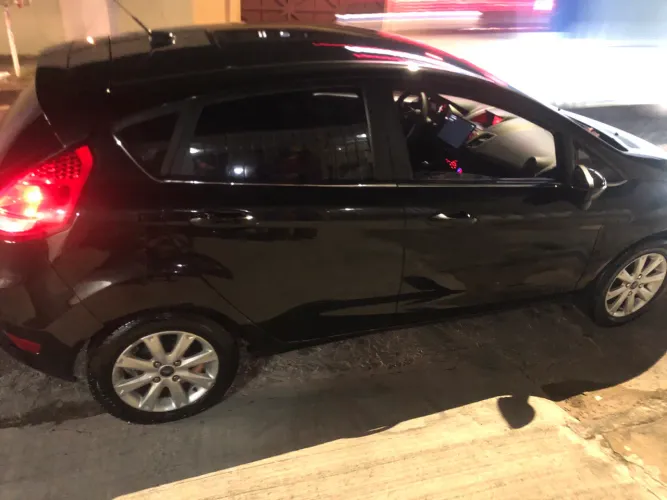 Ford Fiesta SE 1.6 16V Flex 5P 2012