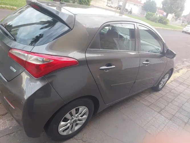 Hyundai HB20 Comf./c.plus/c.style 1.0 Flex 12V 2013