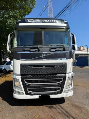 VOLVO FH 540 6 X 4 GLOBETROTTER 