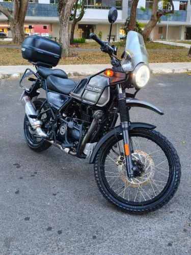 Royal Enfield Himalayan (Big trail)