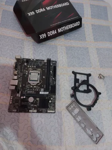 Placa mãe GA-H110M e Processador Intel Pentium G4560