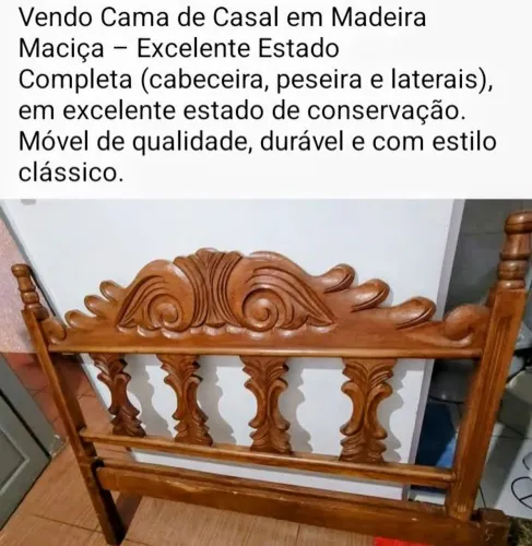 Vendo Cama de casal de Madeira Maciça em excelente estado (cama completa)
