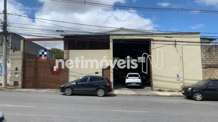 Casa com Galpão à Venda no Bairro Goiânia  Belo Horizonte/MG