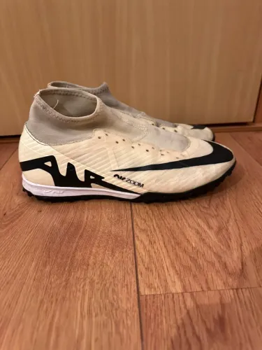 Chuteira Nike Airzoom Society