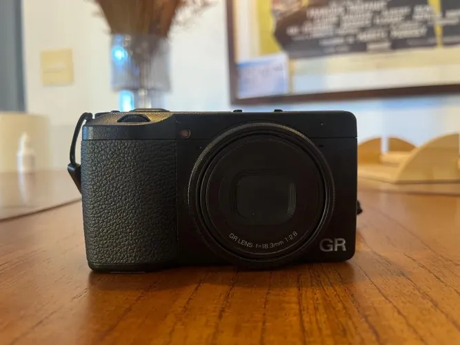 Ricoh GR iii