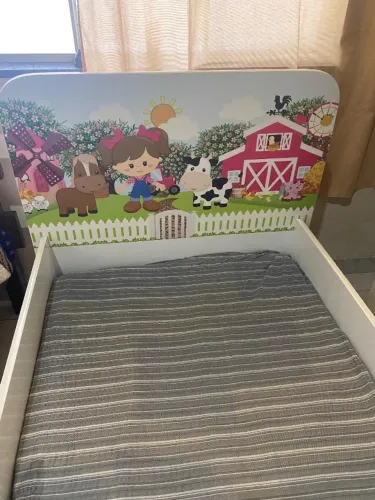 Cama infantil menina