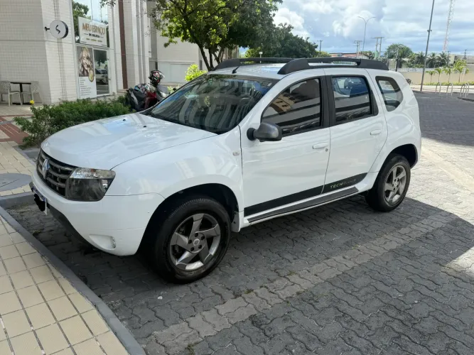 Renault Duster Dynamique 2.0 Hi-flex 16V Aut. 2015