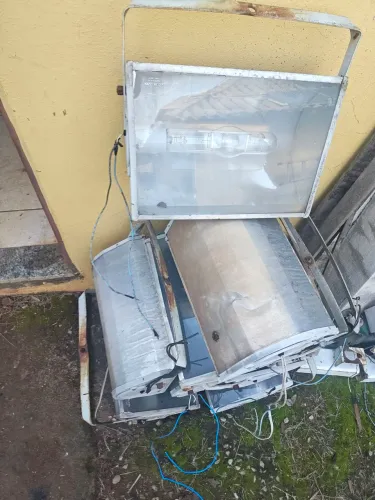 11 Refletor completo hqi mais lâmpada 400 w mais reator 220 volts