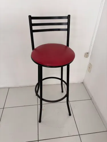 Banqueta com encosto