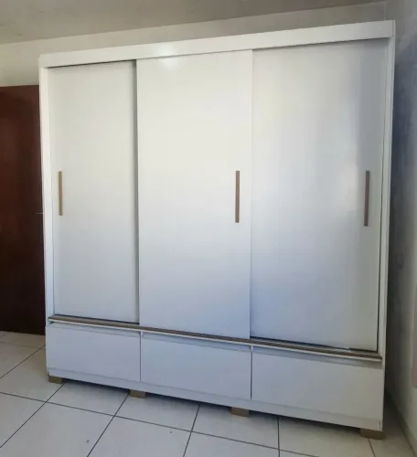 Lindo Roupeiro De Casal (ENTREGO E MONTO)