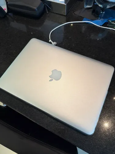 MacBook Pro i5