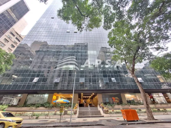 SALA COMERCIAL COM 42 M², COM CARÊNCIA DE 06 MESES, SOMENTE SOBRE OS VALORES DE ALUGUEIS,