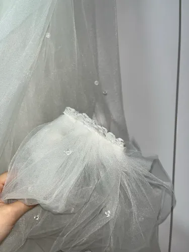 Véu de noiva com pedras Swarovski - 3,5m e casinhas para prender no cabelo