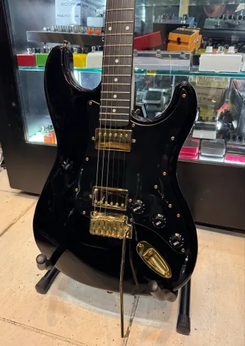 Guitarra Seizi Ronin Vintage HH Black Gold semi nova