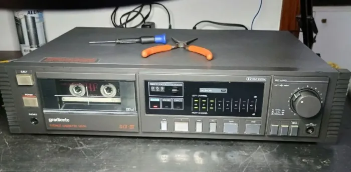 TAPE DECK GRADIENTE SD2 ESOTECH vende se