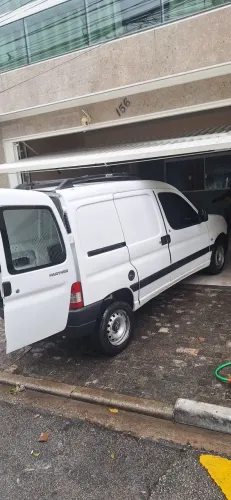 Peugeot Partner Furgão 1.6 16v/ 1.6 16V Flex 3P 2014