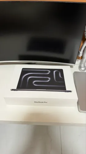 MacBook M5 Pro