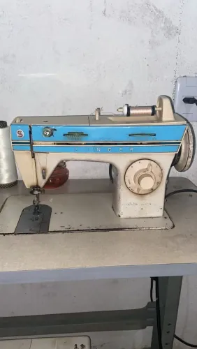 Máquina de costura