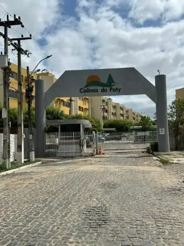 Alugo - aparto Cond. Colinas do Poty - Bairro Primavera - zona norte 